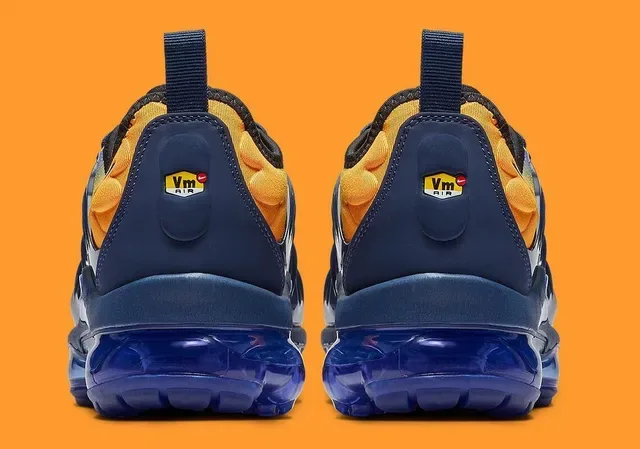 Nike Air VaporMax Plus Navy Purple Orange Gradient Lifestyle Sneakers 3