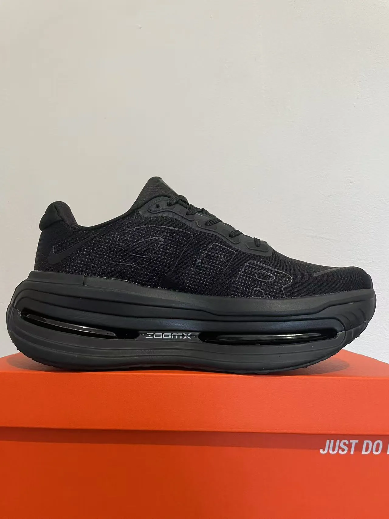 Nike Air Zoom Chaussures de course avec upper noir monocrome en maille 3