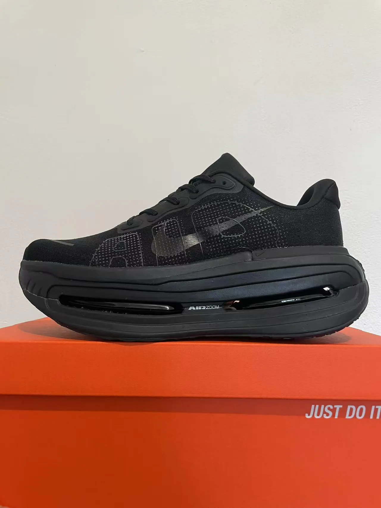 Nike Air Zoom Chaussures de course avec upper noir monocrome en maille 4