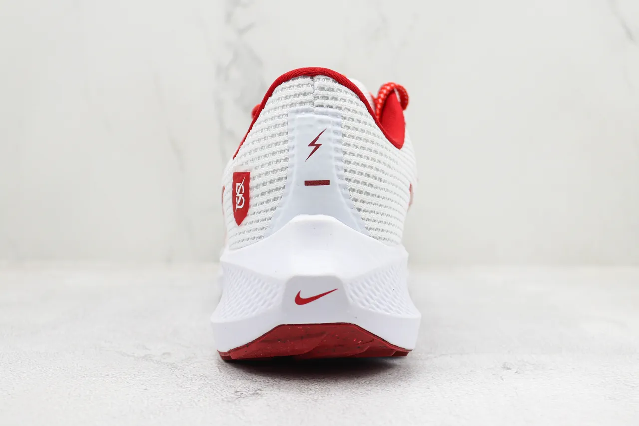 Nike Air Zoom Pegasus 40 Blanc et Rouge Chaussures de Running 9