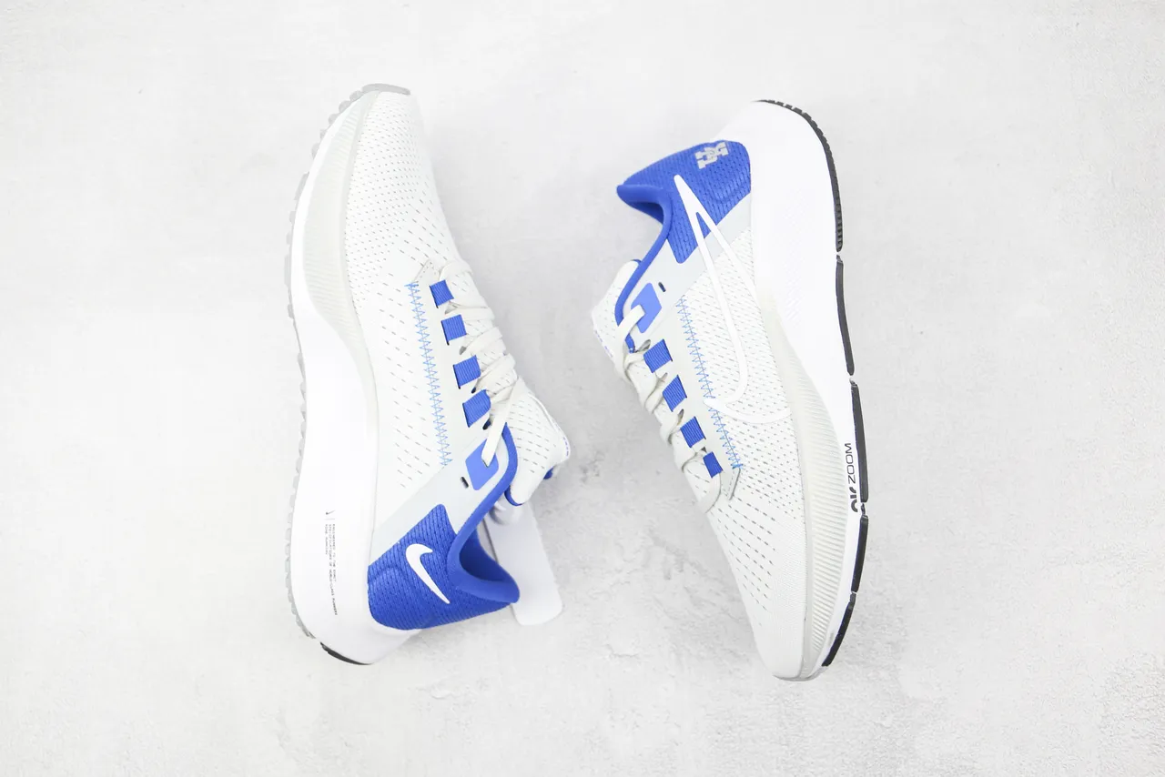 Nike Air Zoom Pegasus Kentucky Wildcats Chaussures de course blanches et bleues 2
