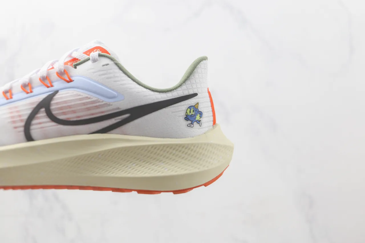 Nike Air Zoom Pegasus zapatillas blancas naranjas crema para correr 7