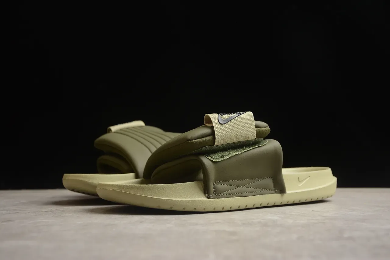 Nike Army Green Beige Chaussures de Maison Sangle Tissu Large Semelle en Mousse Moldée 13