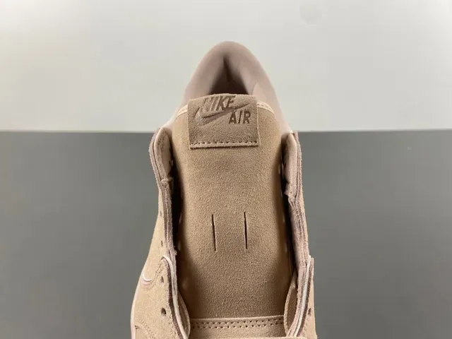 Nike Beige Pink Laceless Slip-On Suede Upper Lifestyle Sneakers 4