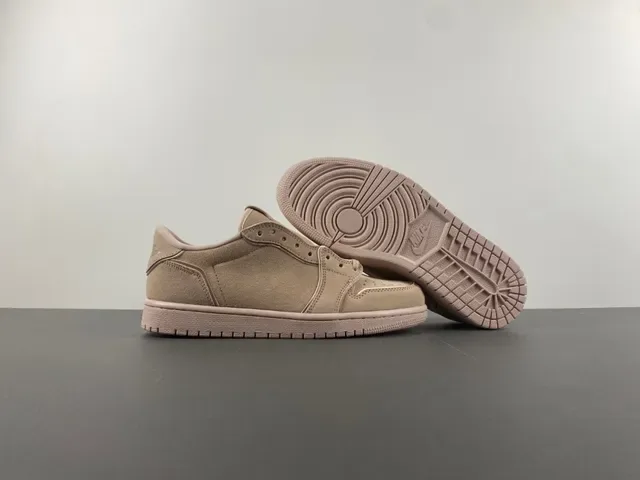 Nike Beige Pink Laceless Slip-On Suede Upper Lifestyle Sneakers 12