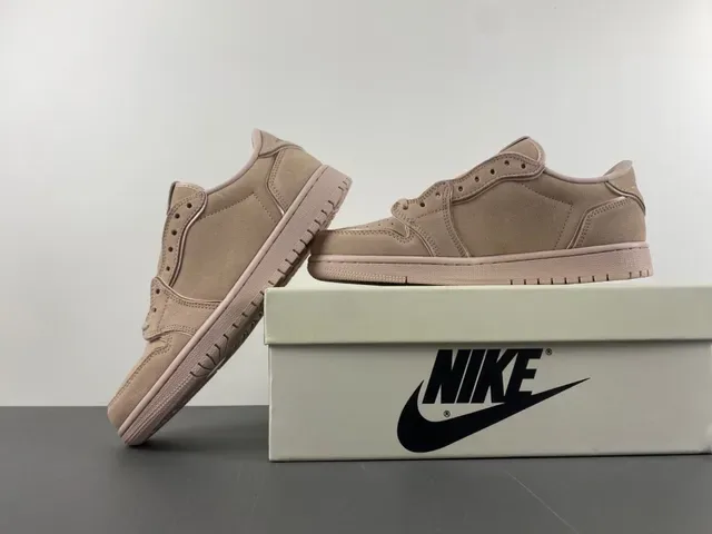 Nike Beige Pink Laceless Slip-On Suede Upper Lifestyle Sneakers 14