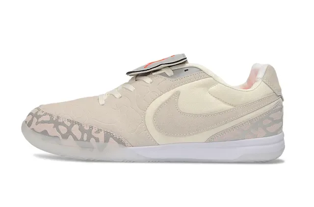 Nike Beige Pink Laceless Strap Closure Elephant Print Overlays Sneakers 2