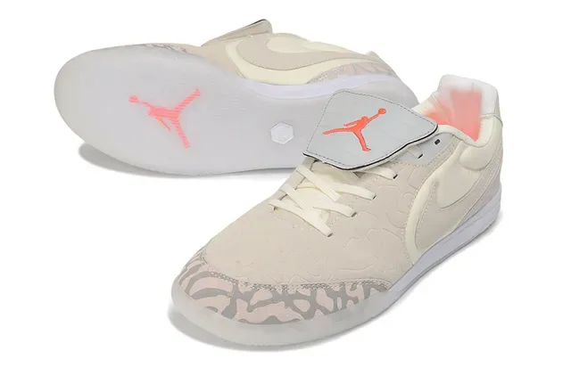 Nike Beige Pink Laceless Strap Closure Elephant Print Overlays Sneakers 6