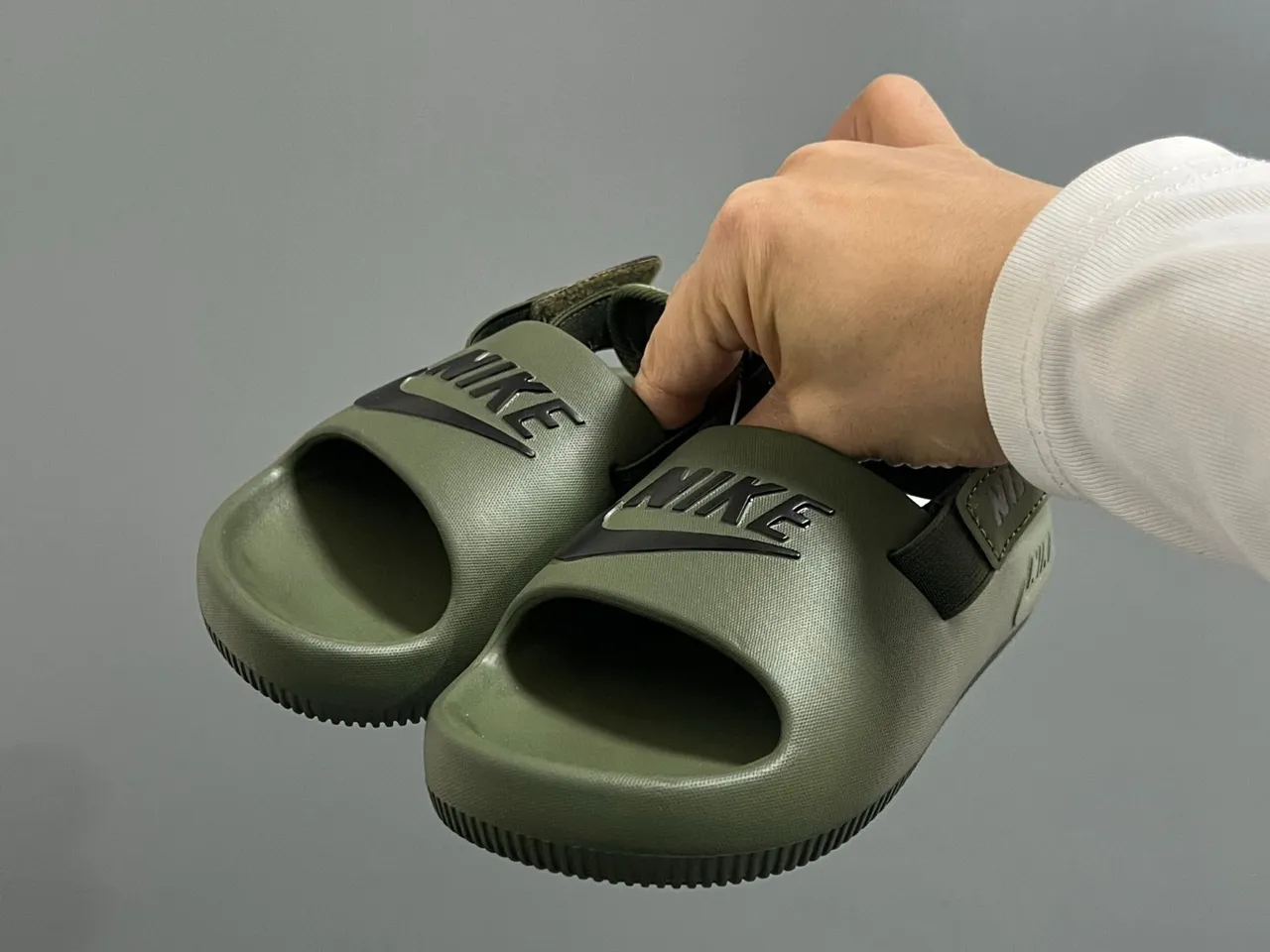 Nike Benassi Slide Black Gold Casual Sandals 11