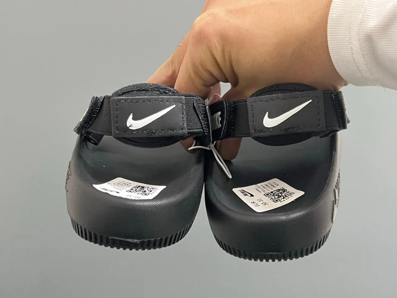Nike Benassi Slide Black Gold Casual Sandals 19