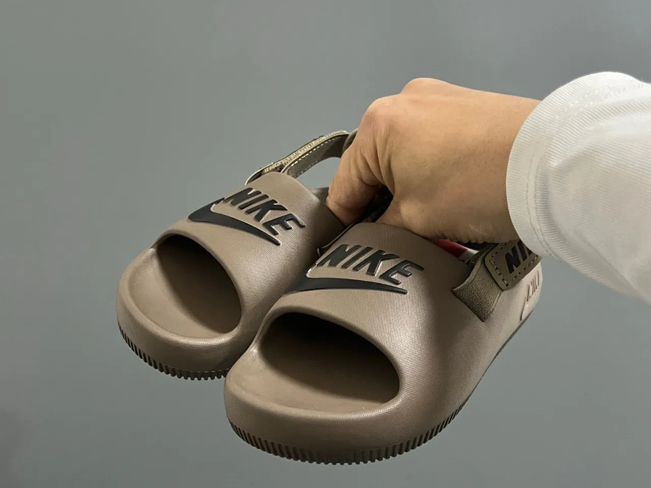 Nike Benassi Slide Black Gold Casual Sandals 23