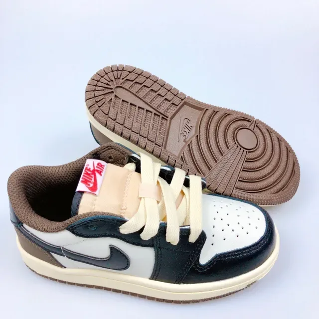 Nike Black Beige Low-Top Padded Collar Lifestyle Sneakers 15