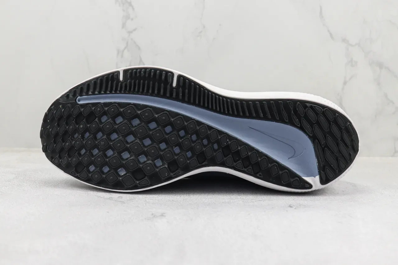 Nike Black Blue Engineered Mesh Upper Tonal Striped Pattern Running Shoes 8