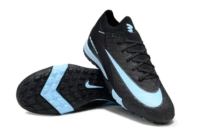 Nike أحذية كرة القدم تورف أسود وأزرق مع upper محبوك سيليويت لور-كات 3