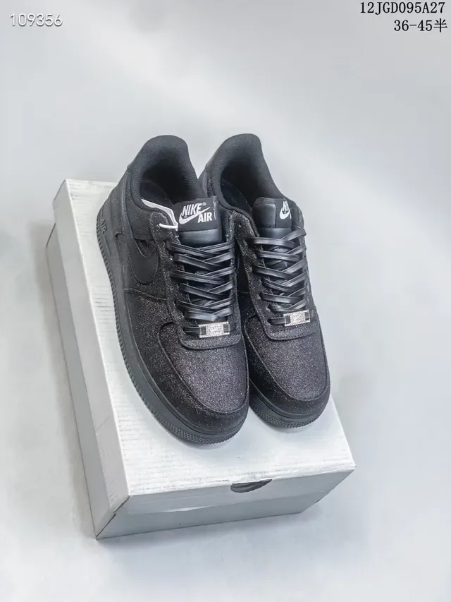 Nike Chaussures Lifestyle Noires Low-Top avec Finition Glitter 2