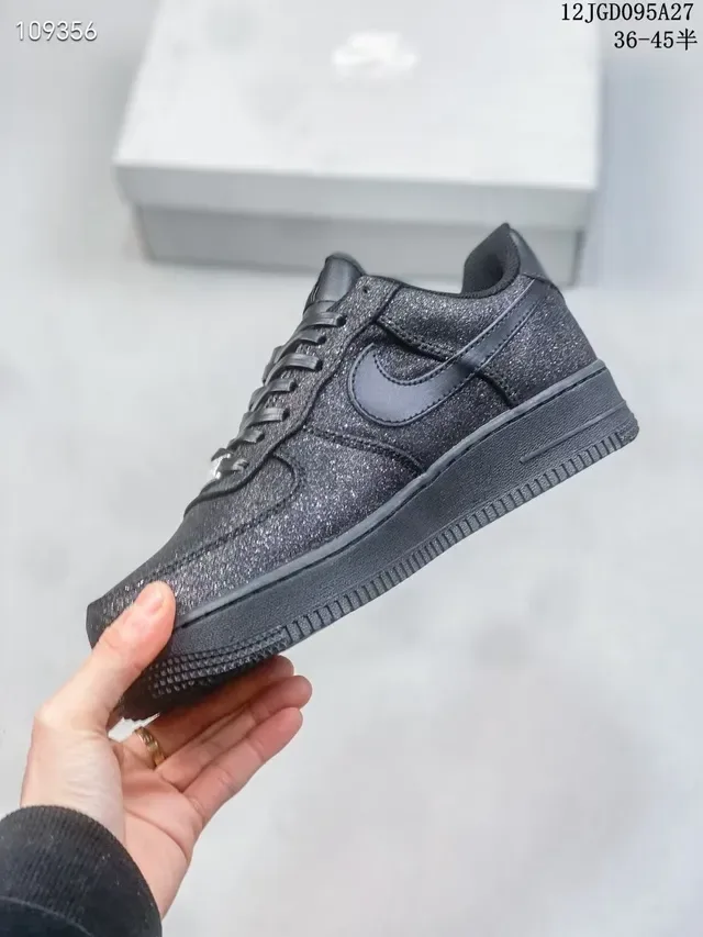 Nike Chaussures Lifestyle Noires Low-Top avec Finition Glitter 6