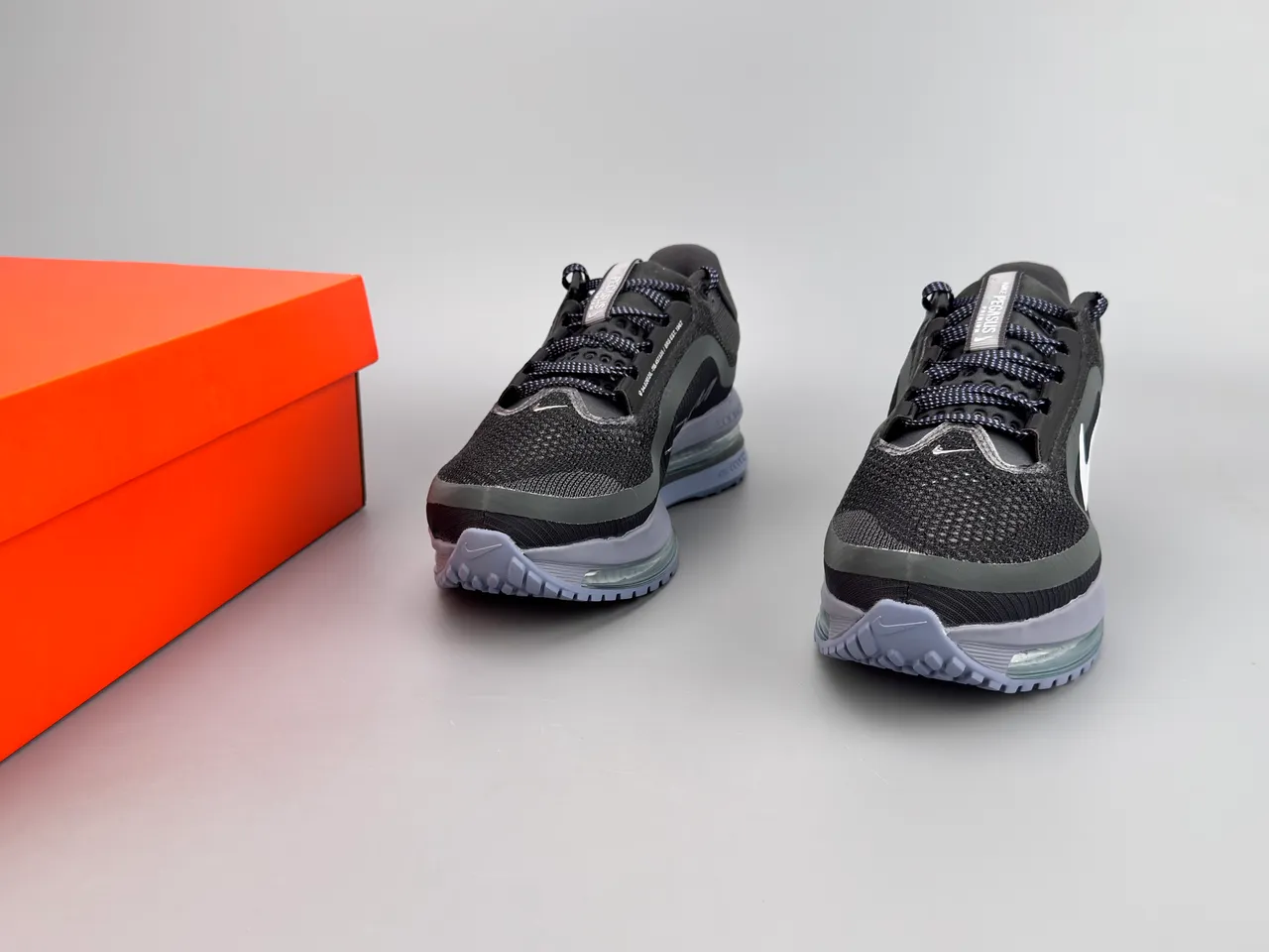 Nike Black Gray Knit Upper Air Zoom Visible Unit Running Shoes 3