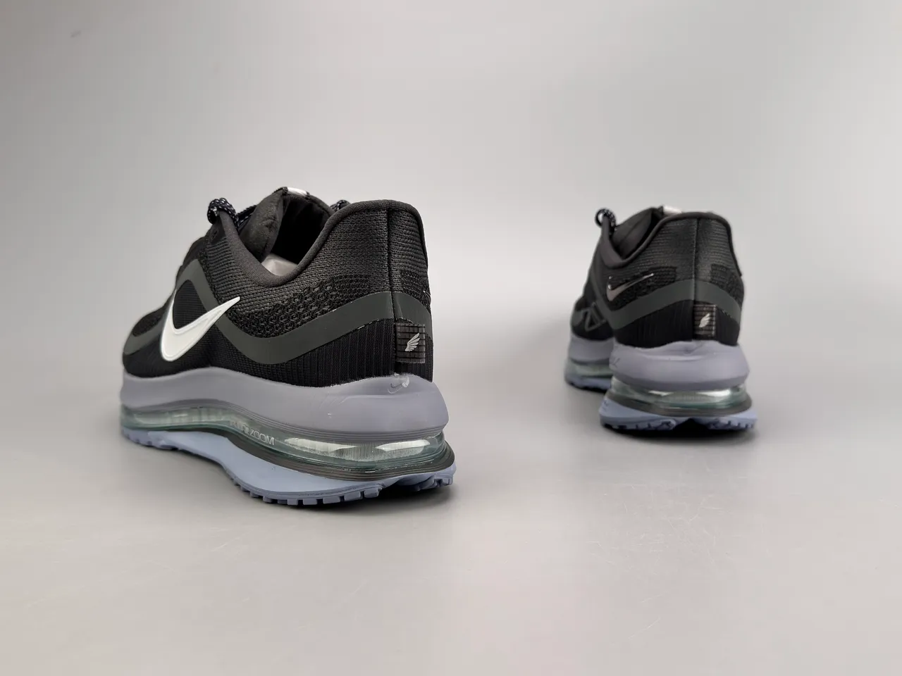 Nike Black Gray Knit Upper Air Zoom Visible Unit Running Shoes 6