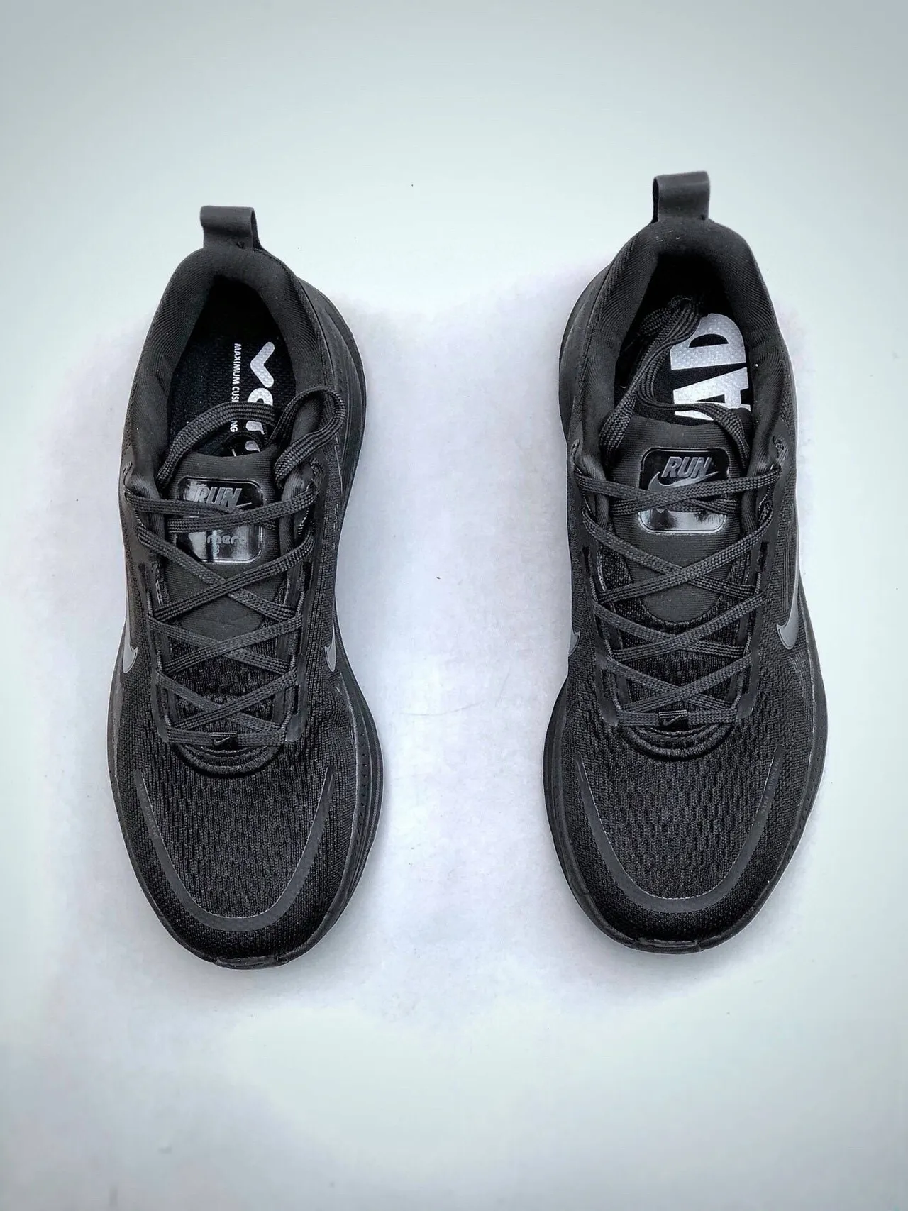 Nike Black Monochromatic Engineered Mesh Upper Running Shoes 6