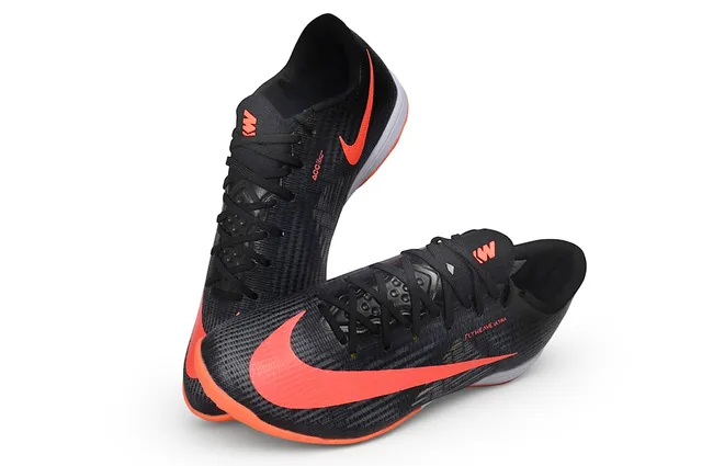 Nike Negro Naranja Flyweave Knit Upper Bajo Cuello Turf Zapatos de fútbol 2