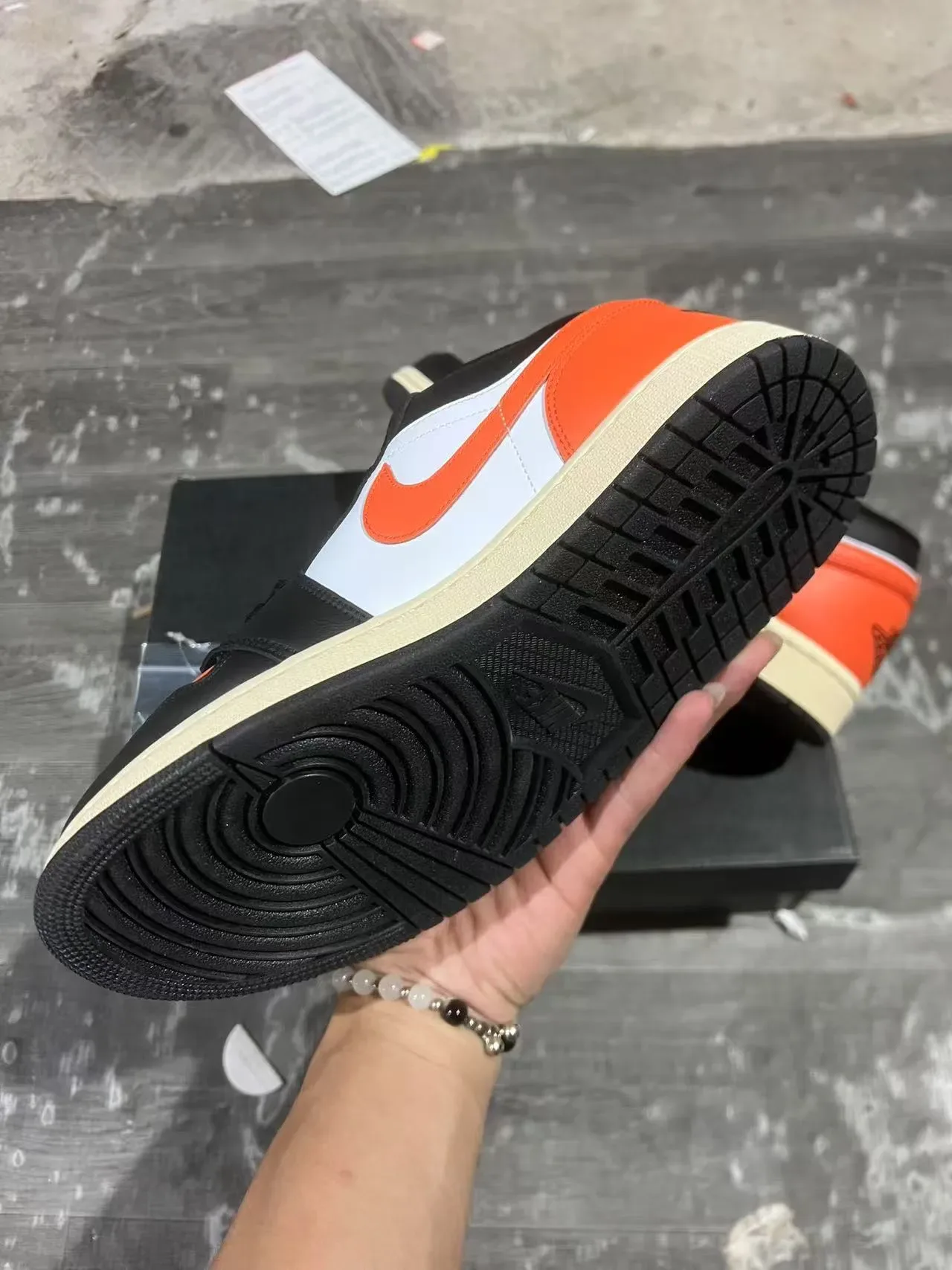 Nike Black Orange Low-Top Silhouette Leather And Synthetic Paneling Lifestyle Sneakers 6