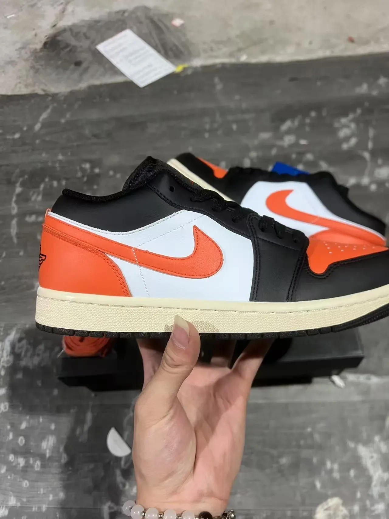 Nike Black Orange Low-Top Silhouette Leather And Synthetic Paneling Lifestyle Sneakers 7