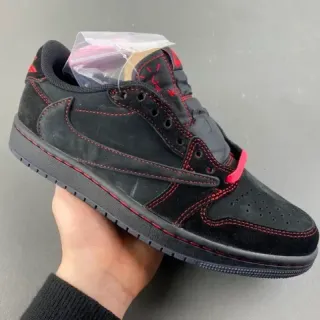 Nike Black Red Suede And Leather Upper Contrast Stitching Lifestyle Sneakers