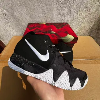 Nike 黑白 高帮 分段鞋底 篮球鞋