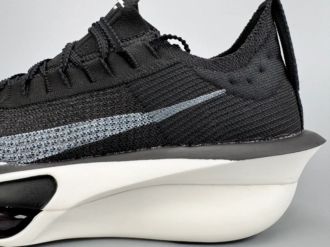 Nike Black White Knit Upper Asymmetrical Midsole Running Shoes 5