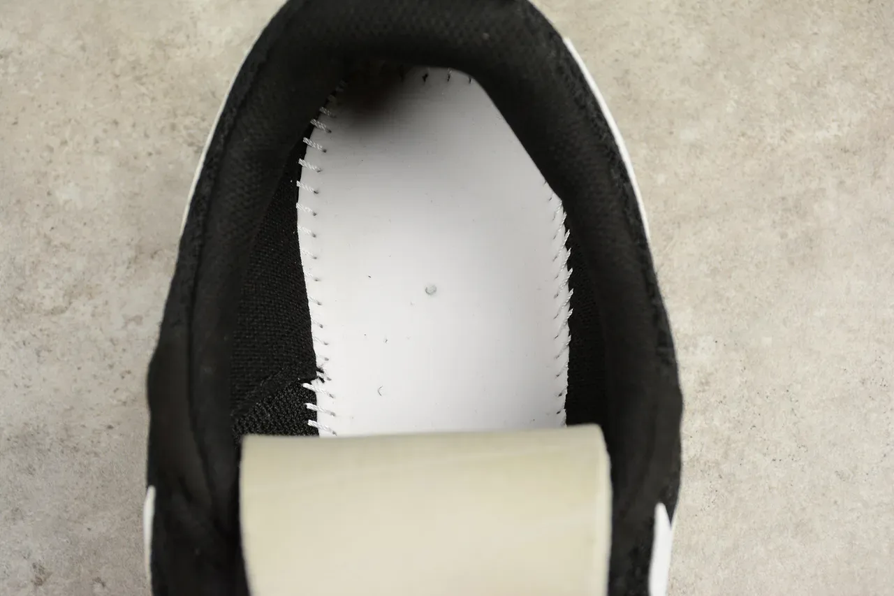 Nike Black White Mesh Upper Minimalist Silhouette Lifestyle Sneakers 5