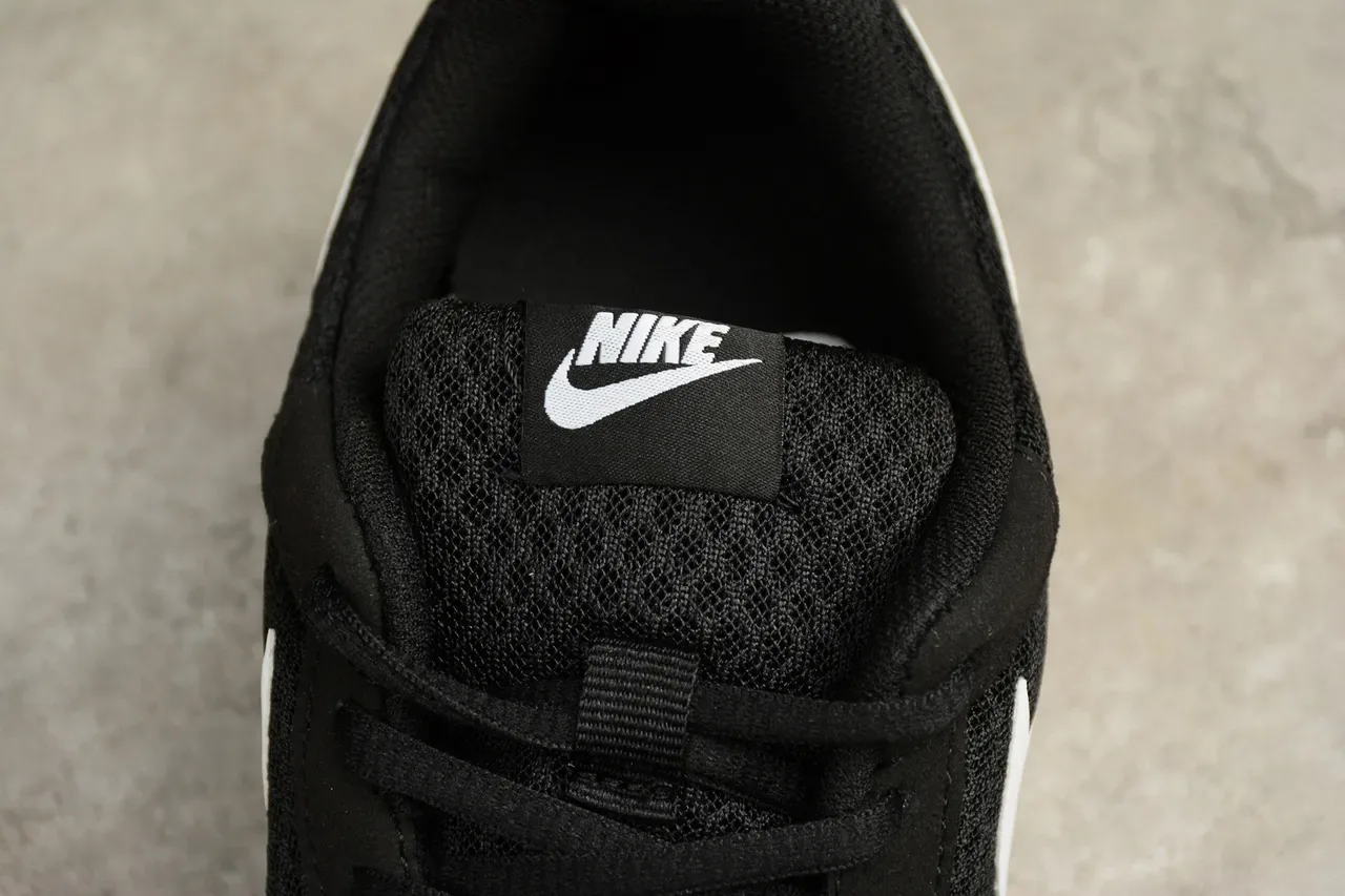 Nike Black White Mesh Upper Minimalist Silhouette Lifestyle Sneakers 9