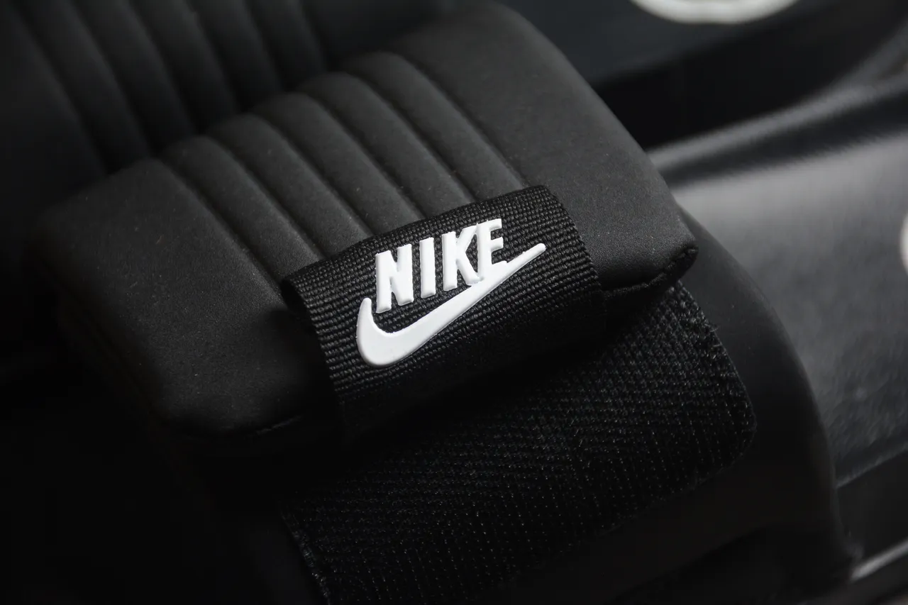 Nike Black White Single-Strap Padded Velcro Closure Slippers 6