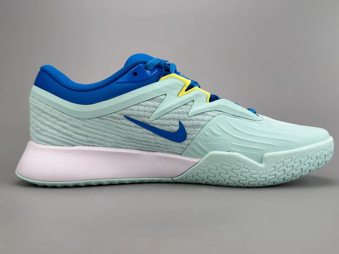 Nike Blue White Mesh Upper Synthetic Cage Overlay Running Shoes 10