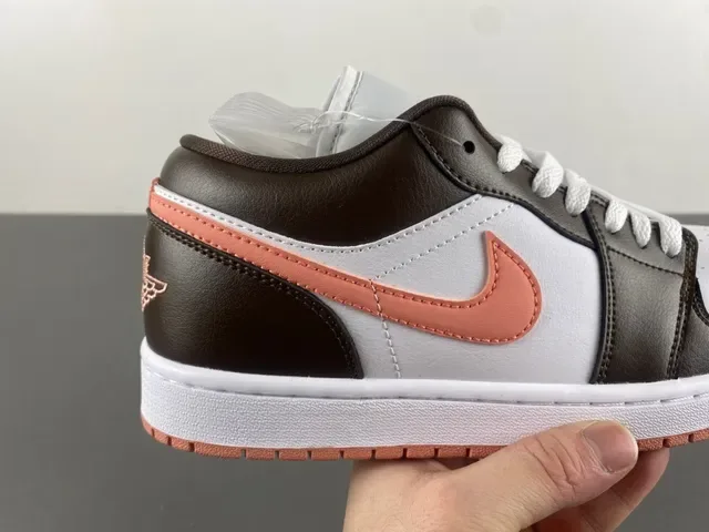Nike Brown Orange Low-Top चामড়া এবং জাল লাইফস্টাইল স্নিকার্স 3