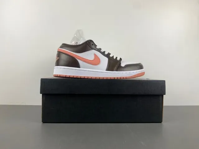 Nike Brown Orange Low-Top चामড়া এবং জাল লাইফস্টাইল স্নিকার্স 15