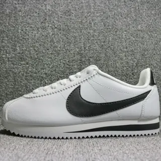 Nike Cortez 白色黑色生活方式运动鞋