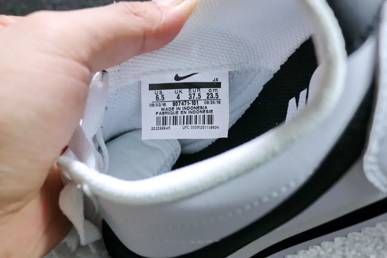 Nike Cortez White Black Lifestyle Sneakers 2