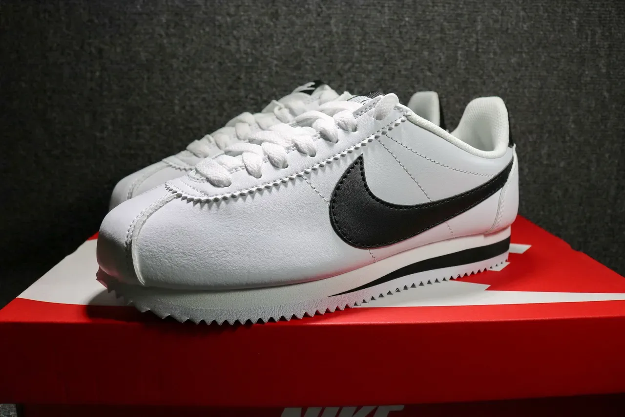 Nike Cortez White Black Lifestyle Sneakers 13