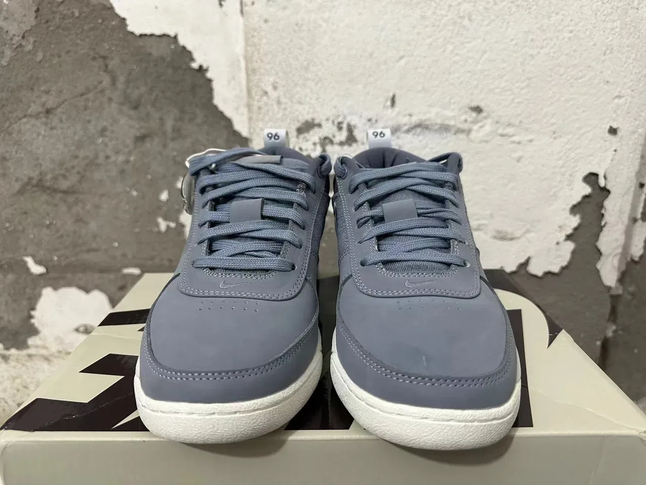 Nike Court Legacy Low Blue White Perforated Tongue Lifestyle Sneakers 4