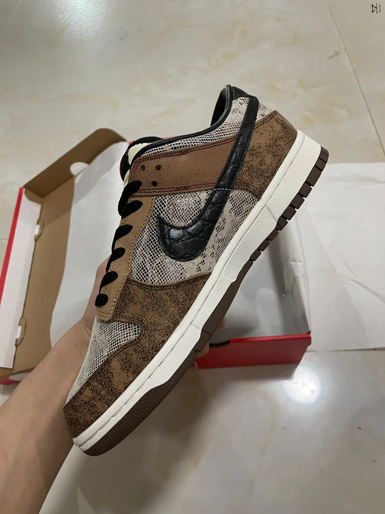 Nike Dunk Low Brown Mesh and Croc-Embossed Swoosh Lifestyle Sneakers 5