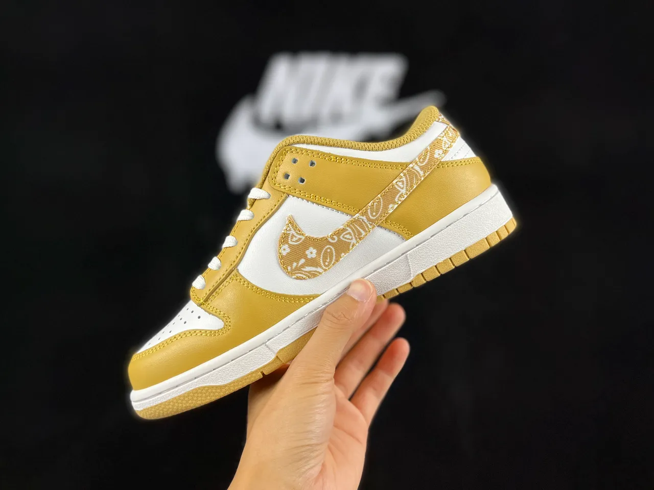 Nike Dunk Low Gold and White Bandana Print Lifestyle Sneakers 7