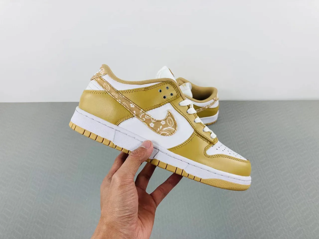 Nike Dunk Low Gold and White Bandana Print Lifestyle Sneakers 10