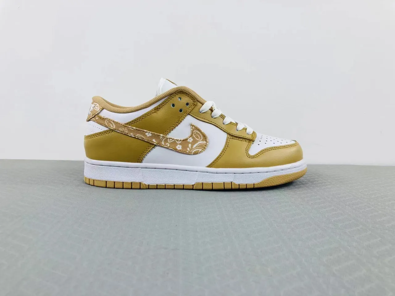 Nike Dunk Low Gold and White Bandana Print Lifestyle Sneakers 16