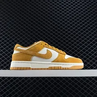 Nike Dunk Low मस्टर्ड येलो और सफेद लाइफस्टाइल स्नीकर