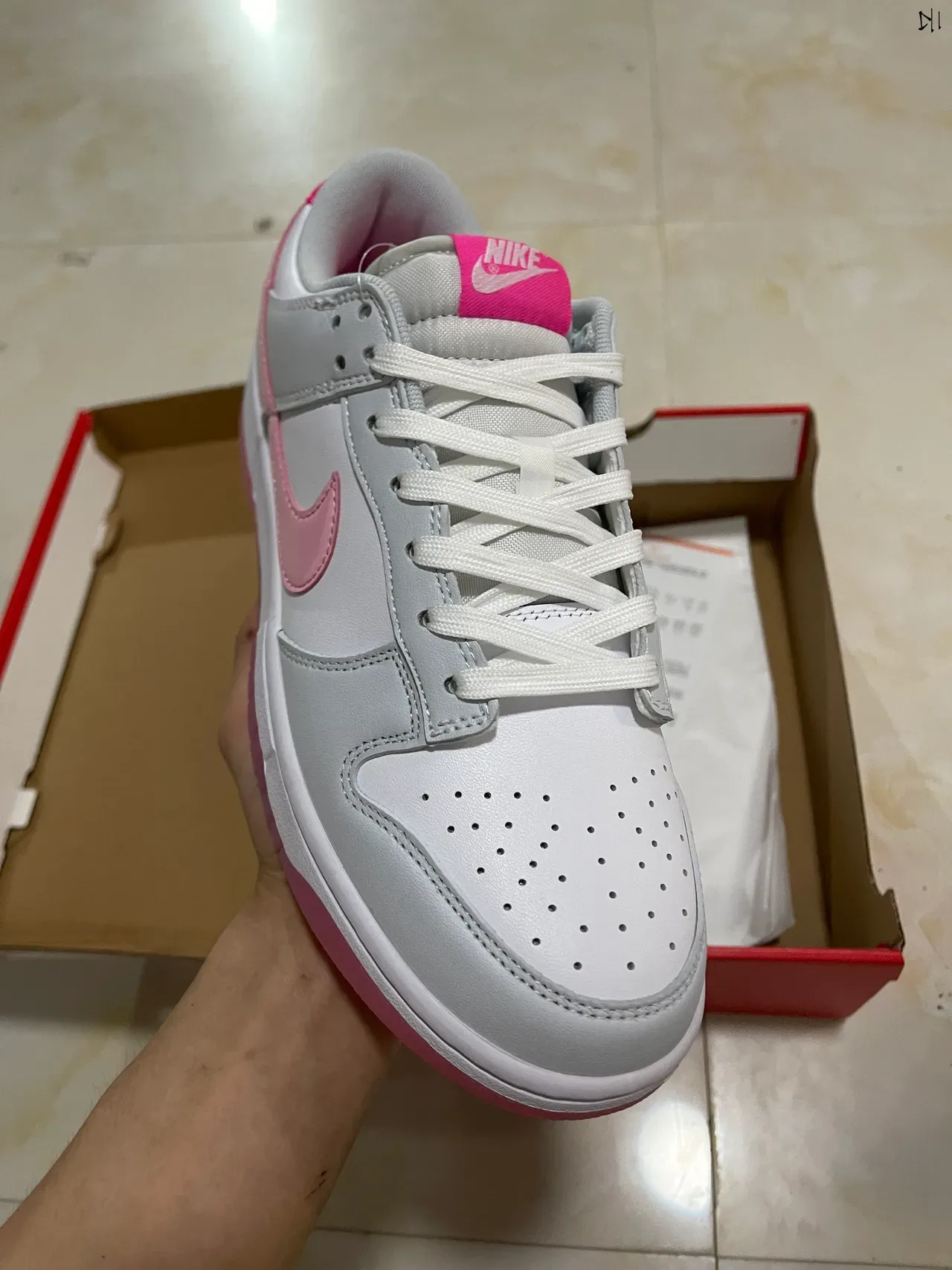 Nike Dunk Low White Gray Pink Lifestyle Sneakers 2