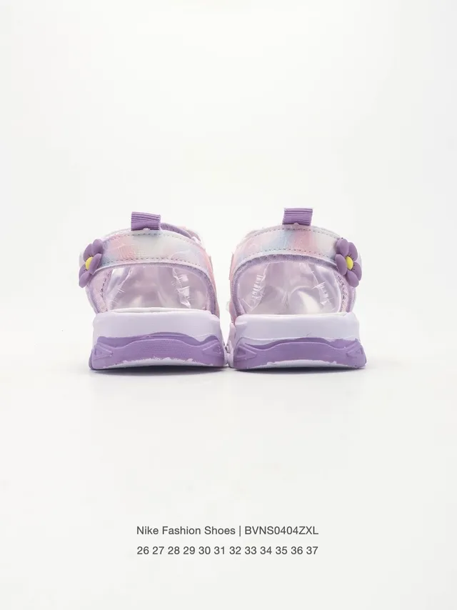Nike Floral-Embellished Multi-Strap Chunky Sole Casual Sandals 7