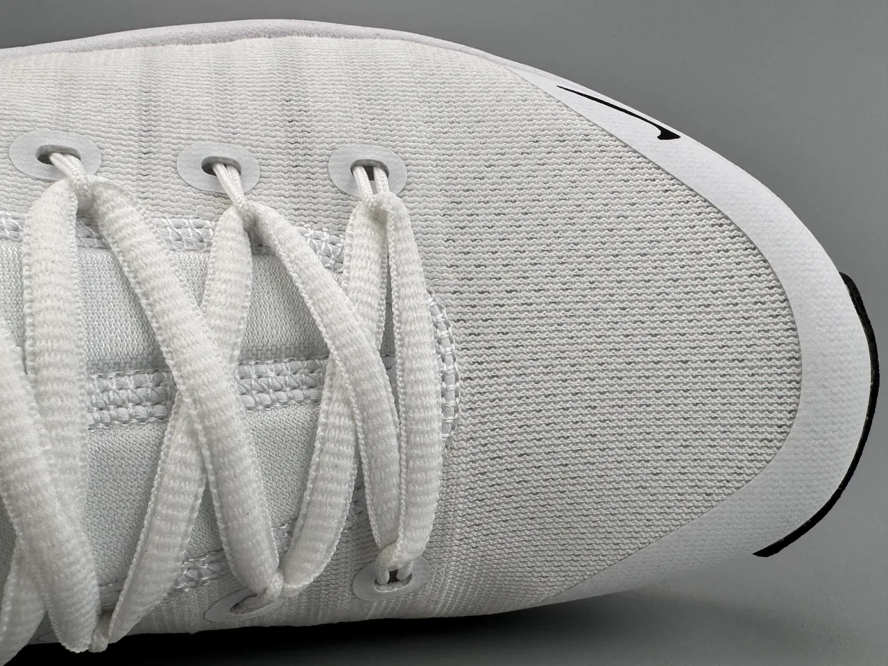Nike Free White Black Knit Upper Segmented Flex Groove Sole Running Shoes 2