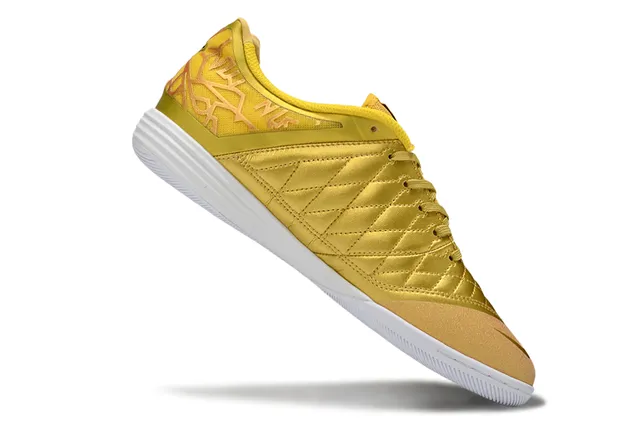 Nike Gold Black sapatos de futebol indoor com bico acolchoado upper sintético metálico 16