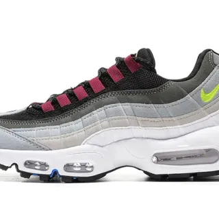 Nike Gray Black Layered Synthetic And Mesh Upper Quilted Midfoot Panel Lifestyle Sneakers