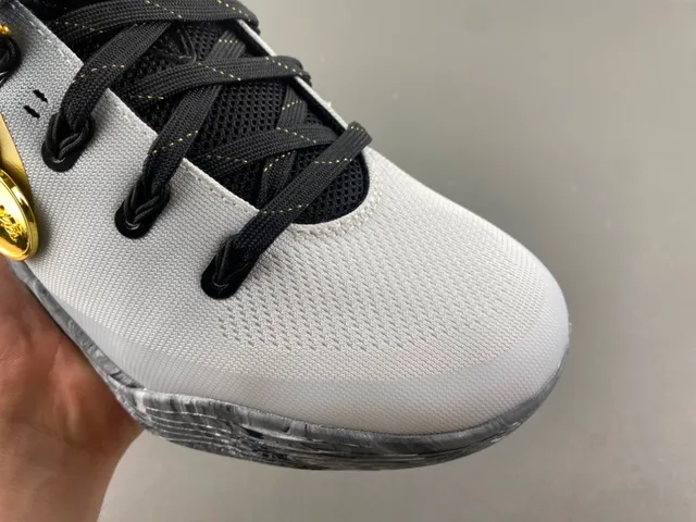 Nike Gray Black Low-Top Silhouette Perforated Mesh Upper Basketball Shoes 2